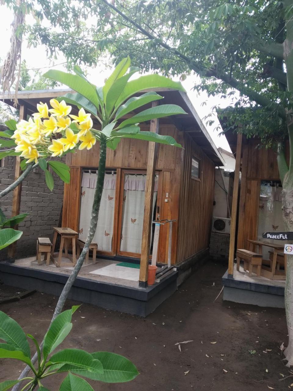 Beach Box Bungalow Gili Trawangan Bagian luar foto